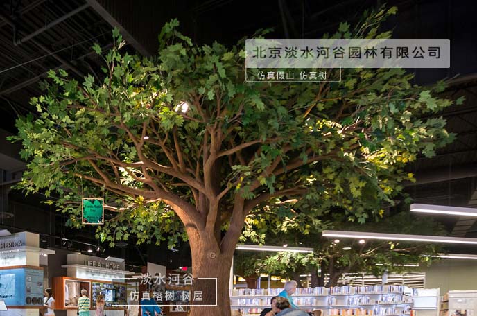 仿真樹是新型環保材料制作而成具備阻燃、防火