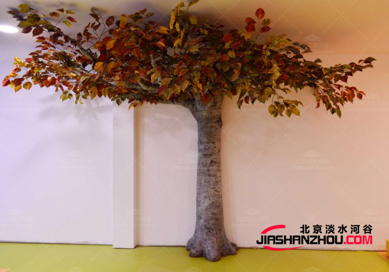 如何仔細(xì)拆箱和布置網(wǎng)購的人造仿真樹以使您獲得接近自然的效果