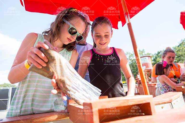 【淘礦工場】的兒童淘礦設(shè)備具有殺菌加熱過濾專利