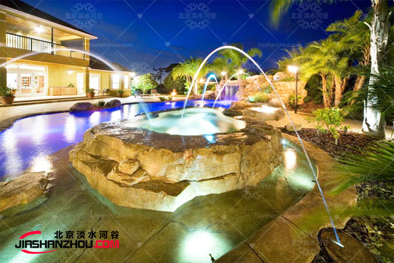 塑石假山在亞龍灣麗思卡爾頓酒店增設(shè)是人類(lèi)追求好生活的佐證