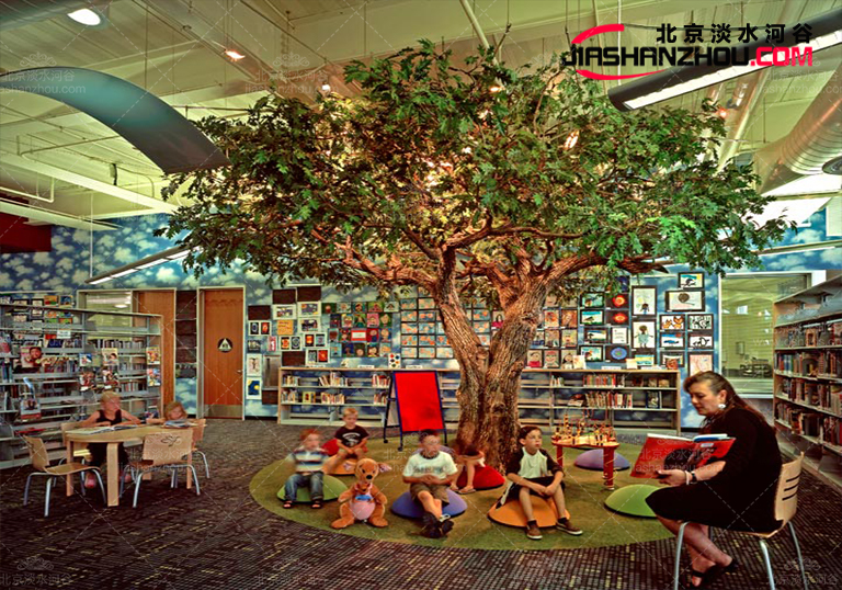 把綠色環保和時尚奢華融為一體的仿真樹如此奪目