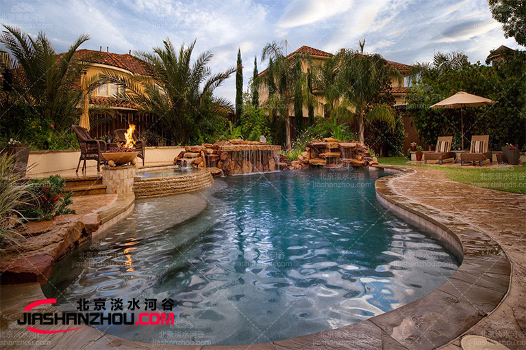 明珠四季酒店選擇塑石假山公司來管理酒店花園的好處