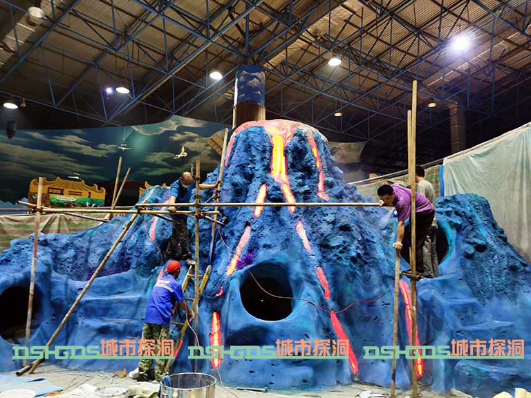 城市探洞工場(chǎng)探險(xiǎn)就去北京海洋館新火山探洞