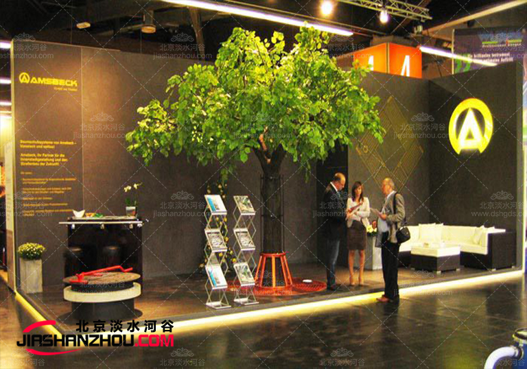 你喜歡這樣的仿真樹(shù)設(shè)計(jì)嗎 仿真樹(shù)在科技館里制作圖