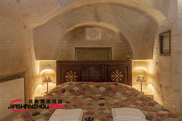 次住窯洞式的酒店比傳統的城市賓館舒服多了