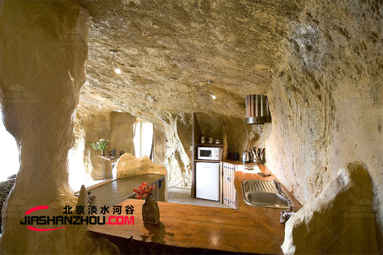 特拉福森人造洞穴酒店感受史前社會(huì)人類的居住生活