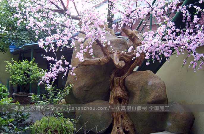 仿真榕樹可以為多種環境增光添彩