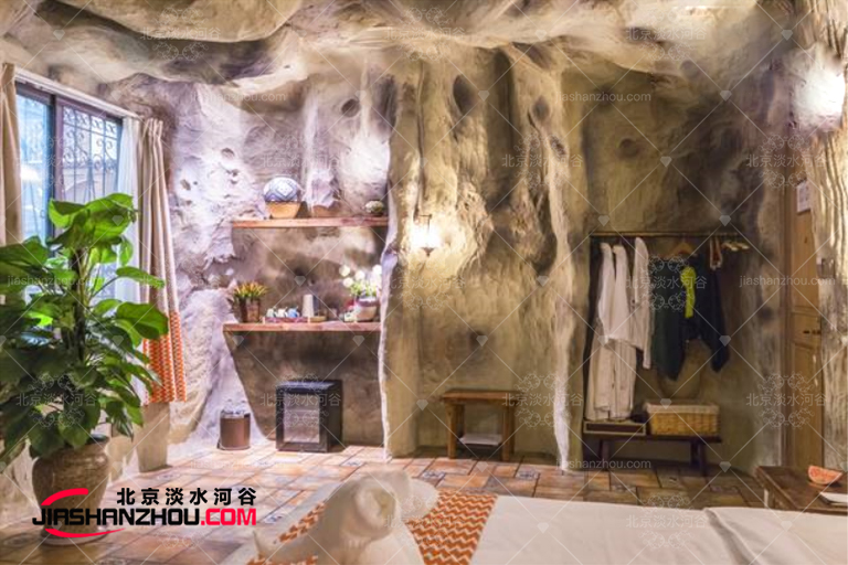 一起住入遼寧凌源逼真的人造洞穴民宿