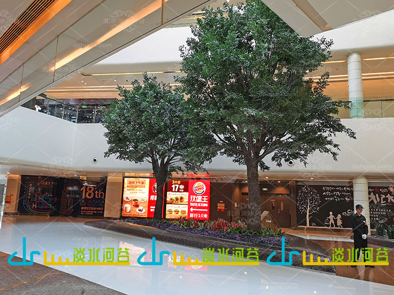 仿真樹具有多種f 格和樣式