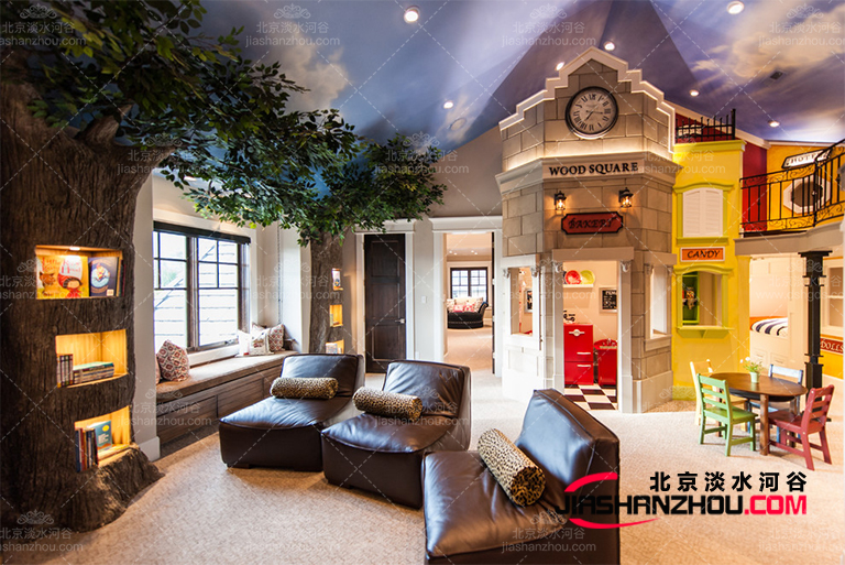 仿真樹主題酒店裝飾自然藝術氣息濃厚很多人爭著入住