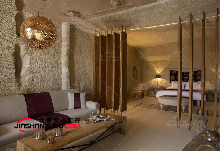 打造與自然環境和諧美麗的山洞旅行酒店藝術綜合體