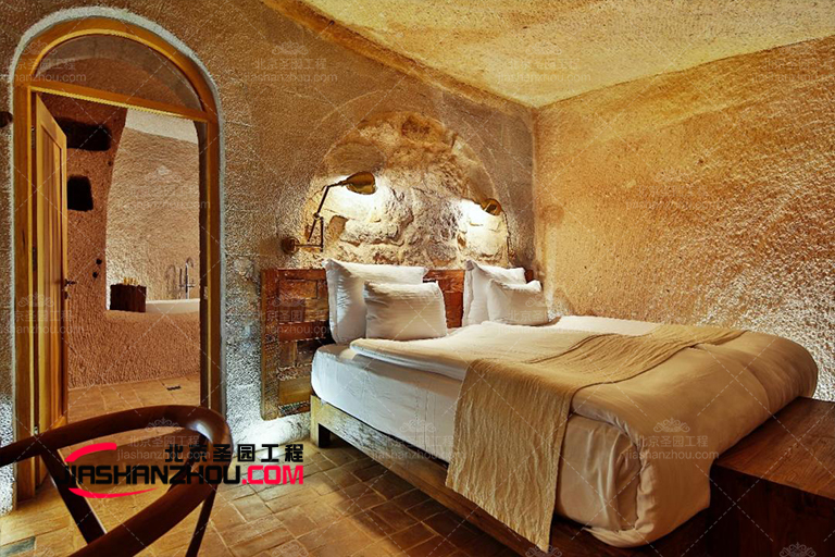 仿米卡加卡瑪?shù)闹袊椒抡娓G洞民宿