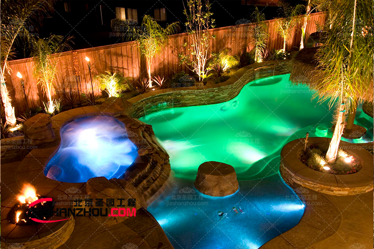 拉面哥應該買帶假山水池游泳池的房子還是蓋房子？