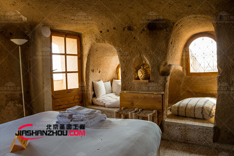 別墅洞穴豪宅是非常適合中老年的夏日消暑療養好去處