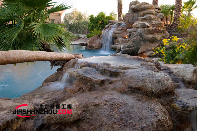 Tcp塑石假山造就美景使人身心放松是與朋友家人娛樂的理想場所