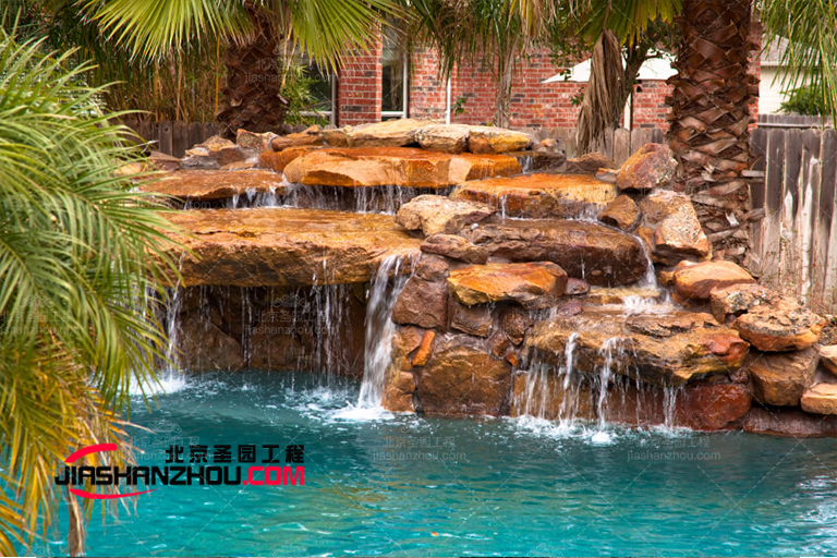 江蘇合肥嶺湖墅別墅的塑石假山水景美呆了