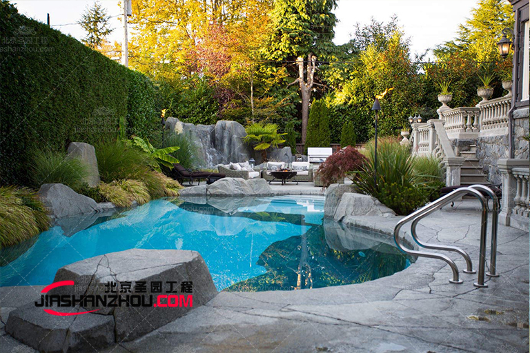 為什么青島中德生態(tài)園要用人工室外仿真樹植物