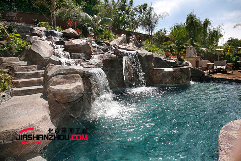 塑石假山景觀造型為生活點(diǎn)亮多樂趣