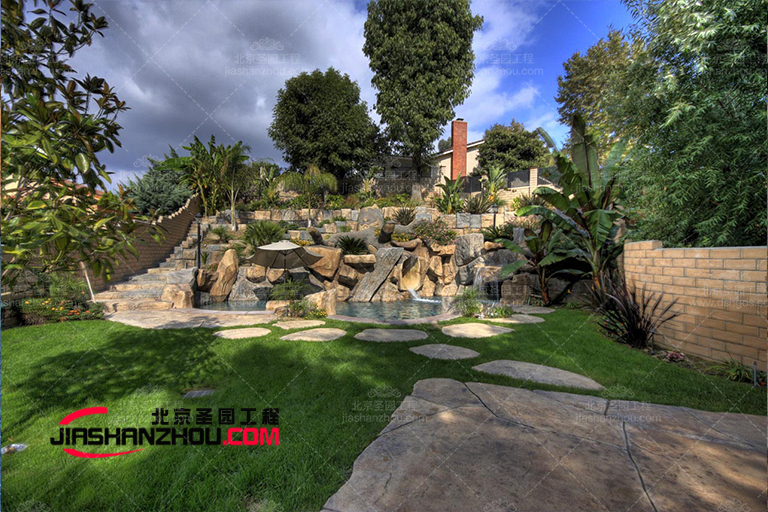 蚌埠清涼山生態園人工TCP塑石假山景觀工程開工