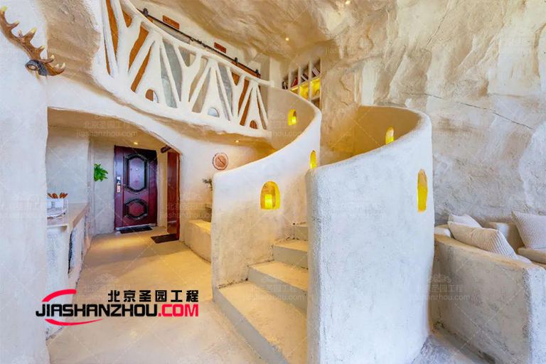 男孩和女孩共享仿真洞穴酒店房間的創意設計想法