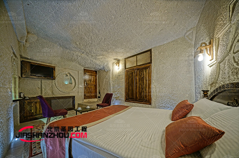 線條流暢的仿真窯洞民宿是一種非?，F(xiàn)代簡約的設(shè)計(jì)方式