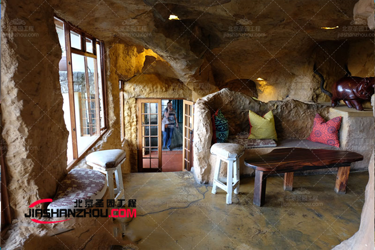 通過比例和布局仿古窯洞餐廳房創造非常“宏偉”的氛圍