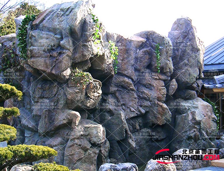 塑石假山受到園林景觀設(shè)計(jì)領(lǐng)域的追捧