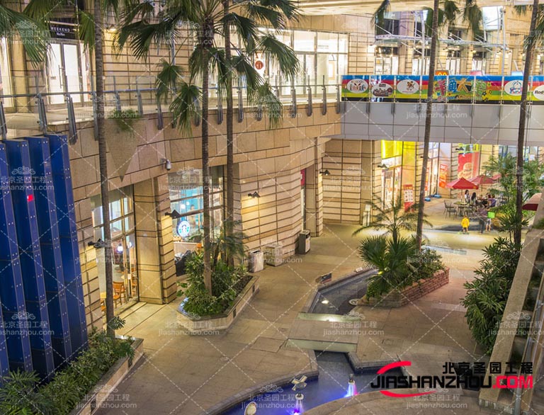 室內仿真樹景觀，打造的休閑體驗感