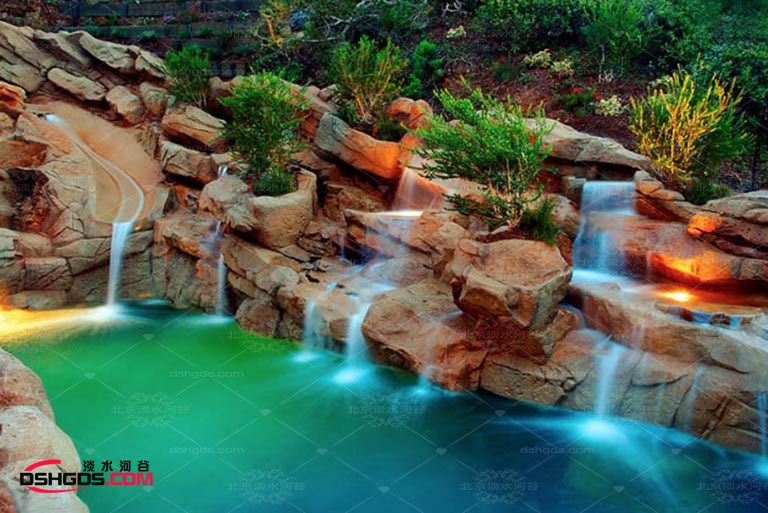 塑石假山讓觀看者可以融入令人愉悅的環(huán)境