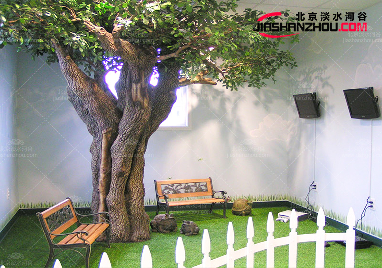 景觀造景中仿真樹有什么作用？仿真樹用的什么材料？