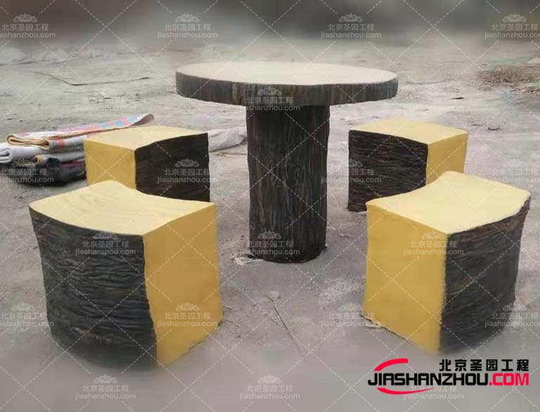 現(xiàn)在的仿真樹可以放在公園城市來進行裝飾讓人們觀看